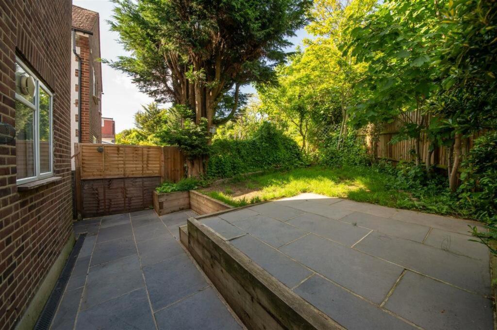 Vibrant & Stylish Mill Hill East Pad Daire Hendon Dış mekan fotoğraf